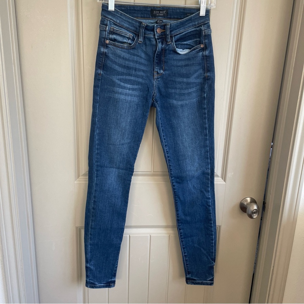 Judy Blue Medium Blue Skinny Jeans